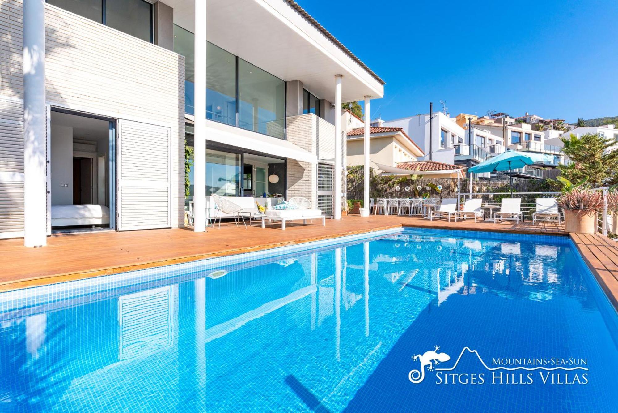 Super Oasis Fab Sea And View With Private Pool And Air Conditioning Villa